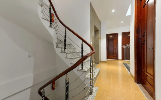 BH Riverside Hotel
