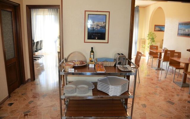 Hotel A-14