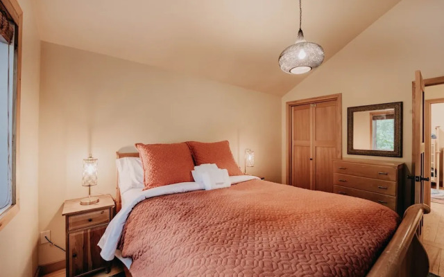 40gs Wifi - W/D Hot Tub - Sleeps 8