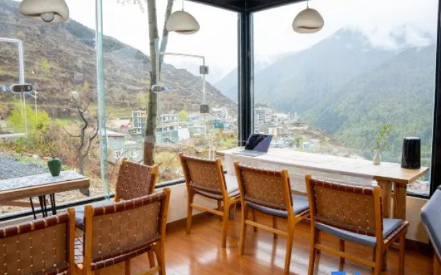 Taxun Boutique Scenic Homestay (Siguniang Mountain Scenic Area) – Outside – Ngawa