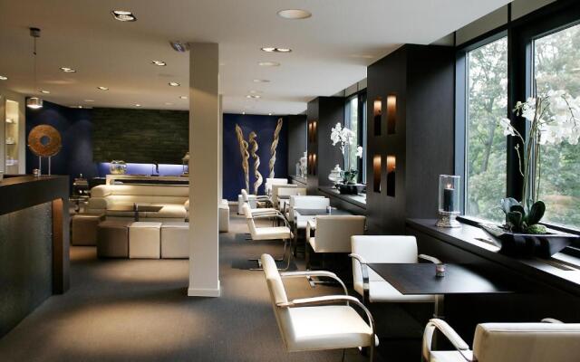 Martin's Château du Lac