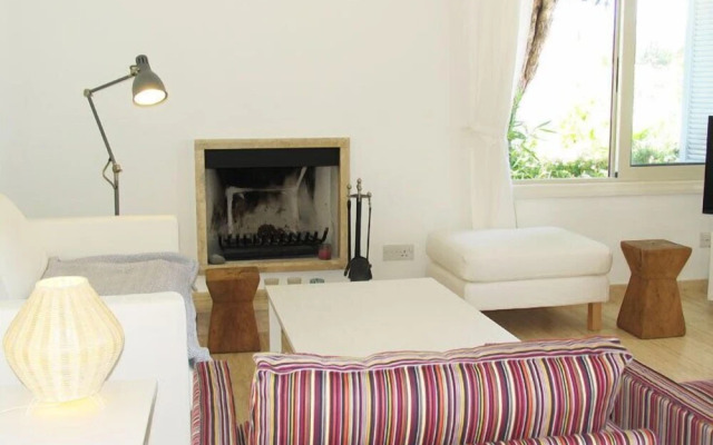 Carob Tree Villa
