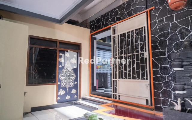 OYO 3892 Athaya Guesthouse Syariah
