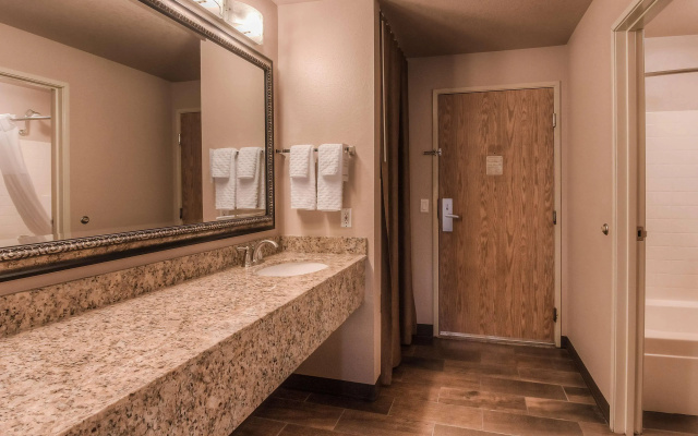 Best Western Plus Yakima Hotel