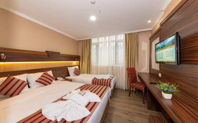 Vision Deluxe Hotel