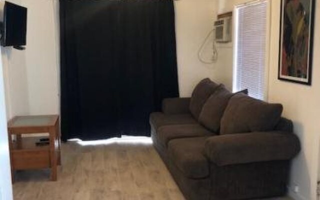 Pine View Motel