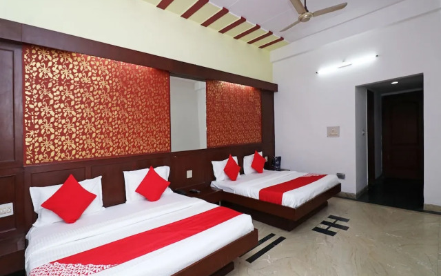 Oyo 15383 Hotel Grand Melrose