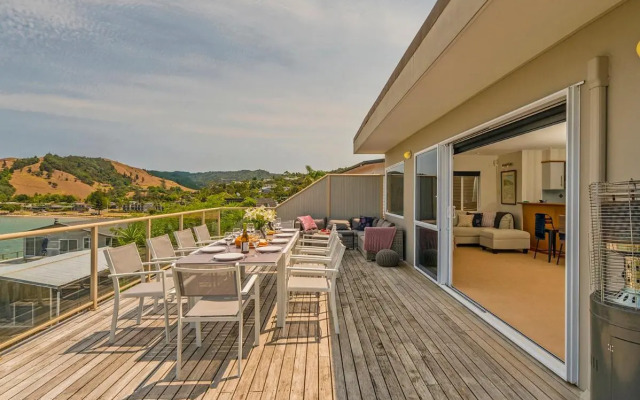 Seaview Serenity- Whitianga Holiday Home