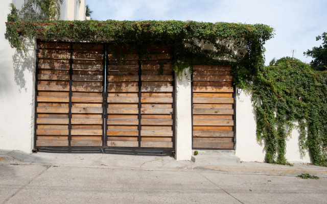 Hotel Ashly Loma Larga