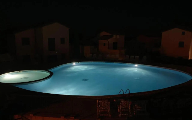 T3 Duplex tout confort - piscine - proche plage - 6 personnes