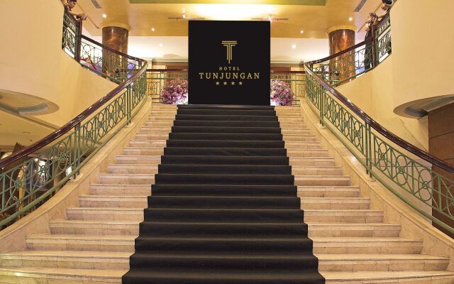 Tunjungan Hotel