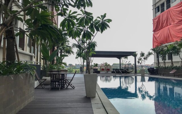 Comfort Studio at LRT City Jatibening Apartment