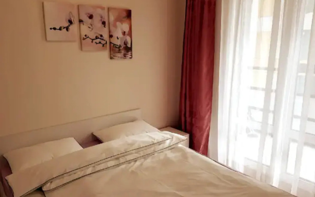 Апартаменты на улице Яхтенная 24/2