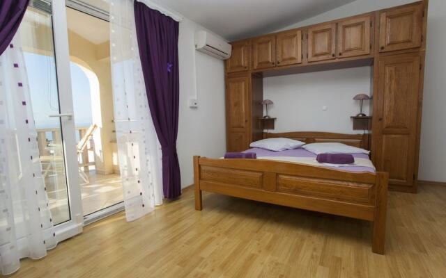 Apartment Almera N9