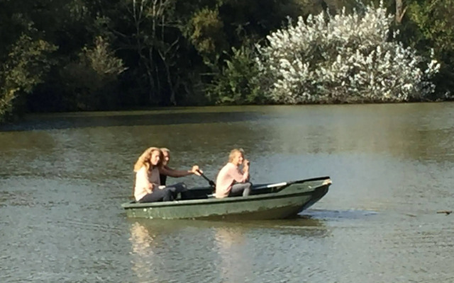 Au Fil de L'eau