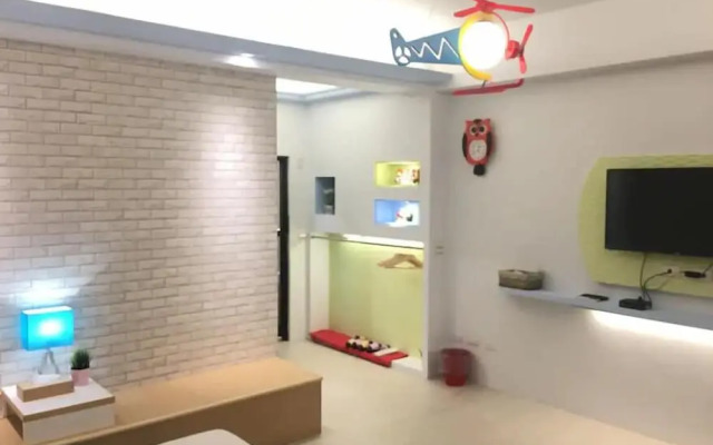 Feng Chia Colorful B&B