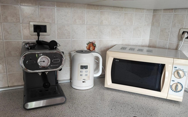 Apartment Wine & Olive oil Mofardin