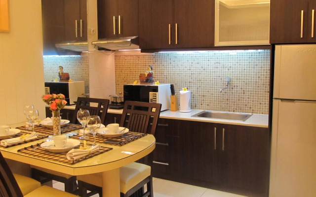 Ravarine Suite Apartment