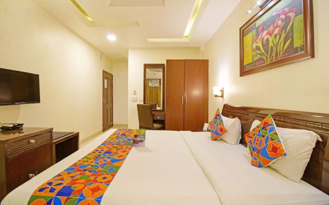 OYO Rooms Cyber City Oakwood