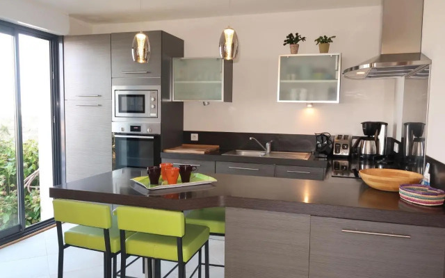 Holiday Home Men Meur (Gul100)