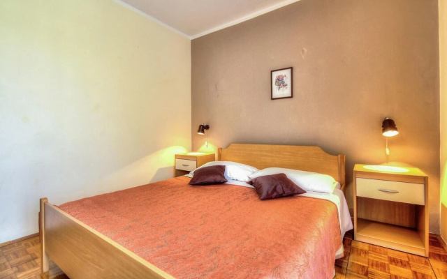 Nice Home in Porec With Wifi and 2 Bedrooms - Hotel in Porec - Photo 2