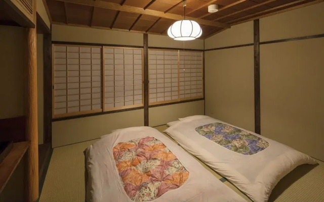 Garaku an Machiya House
