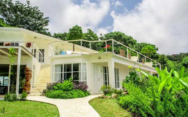 The Retreat at Altos del Monte