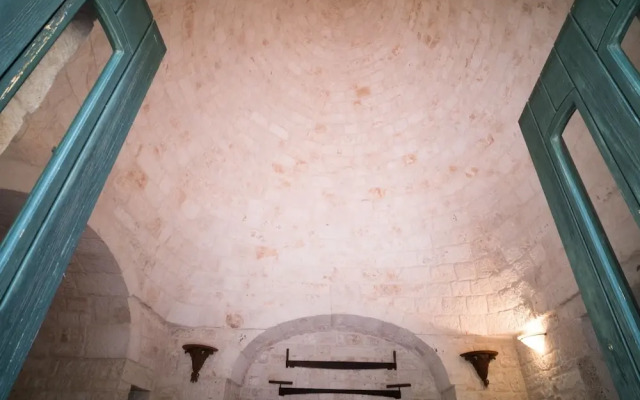 Trullo Bosco Selva Fasano by Typney