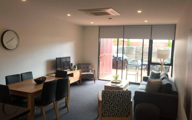 Sullivans Cove Apartments