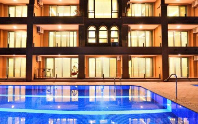 Fuxian Lake Rongxi Yuehu Resort Hotel