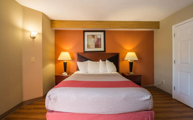 Motel 6 Indianapolis, IN - Airport