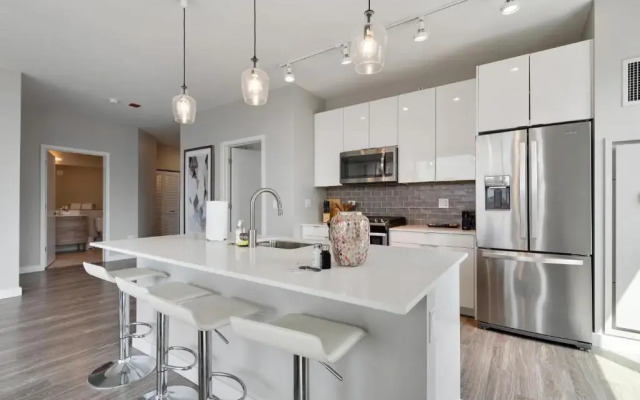 Cloud9 - River North at Aurelien
