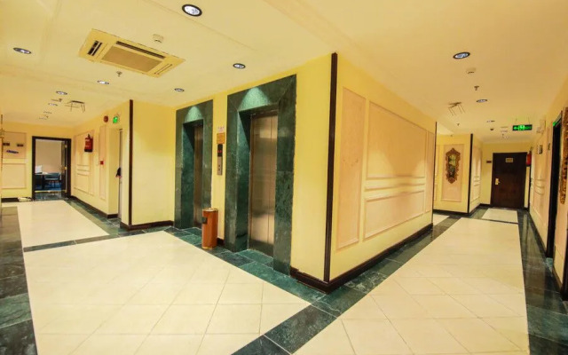 Orouk Al Zahab Al Makeya