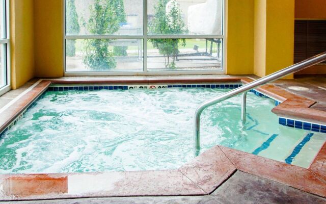 Suburban Studios Cedar Falls