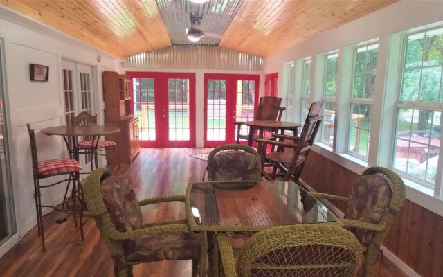 The Jive - Christophers_riverside_cabin