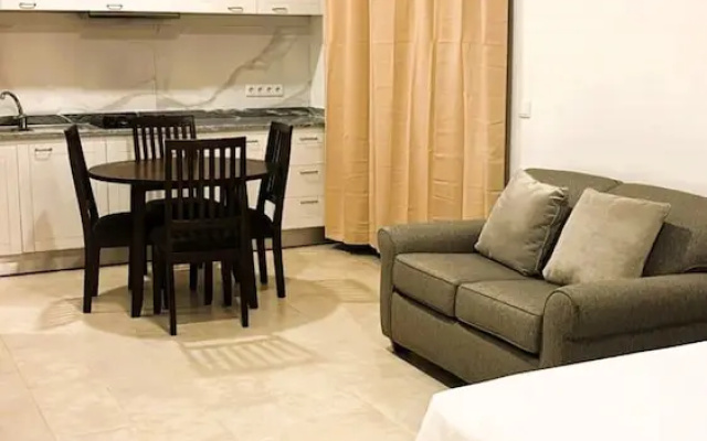 Joli Beach House - Charming Santa Maria T1 Center- Apartment With Balcony — фото 2