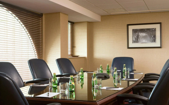 Sheraton Eatontown Hotel