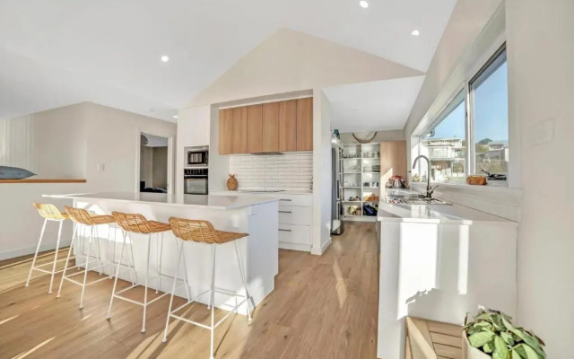 Beach House on Bentley