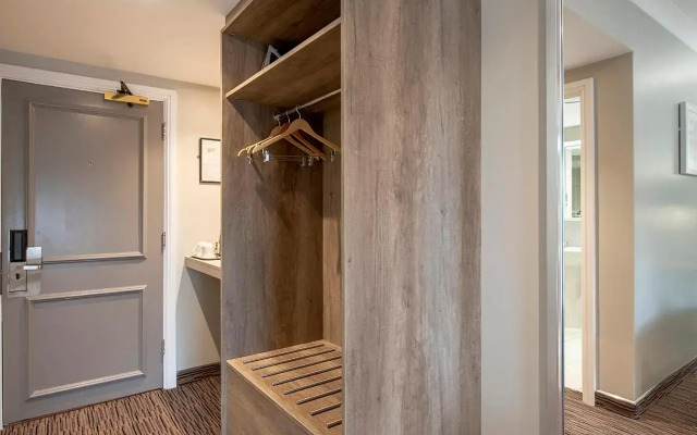 The Hog's Back Hotel & Spa Farnham