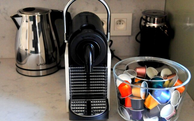 3B Apartment - 19 Rue des Etats Unis