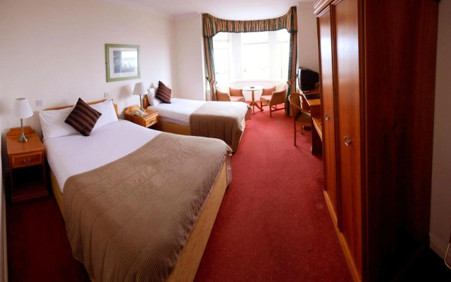White Sands Hotel
