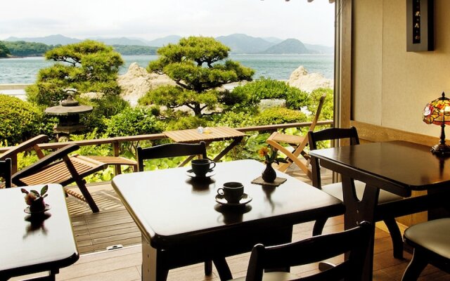 Yukei no Yado Umi no Yurikago Hagikomachi