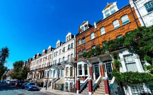 Stylish One Bedroom Flat in Kensingston, London