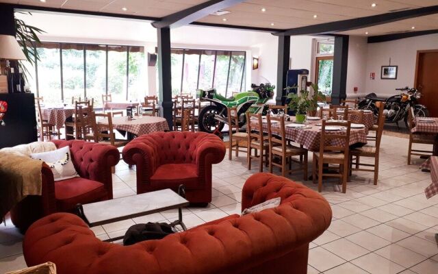 Hôtel Restaurant Le Mont Brouilly