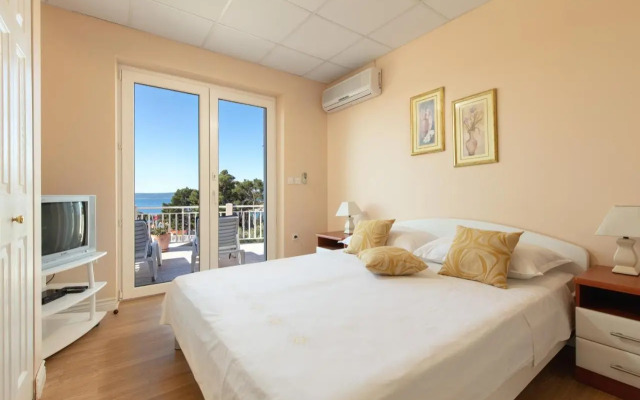 Apartments by the sea Sumartin, Brac - 2940