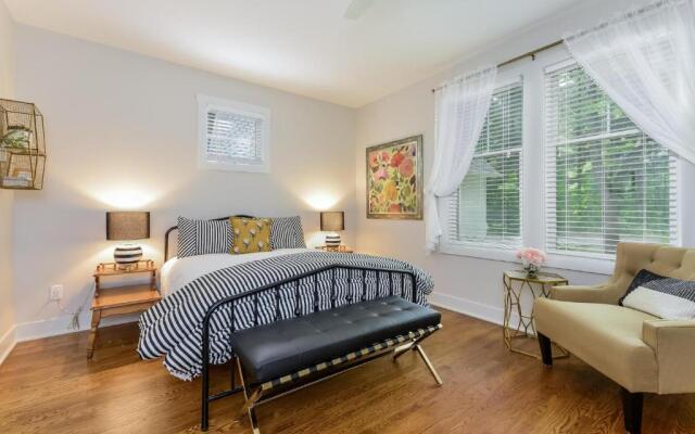 Lake Trail Treehouse