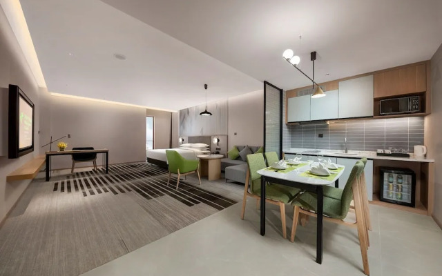 Holiday Inn & Suites Wuhan International Expo