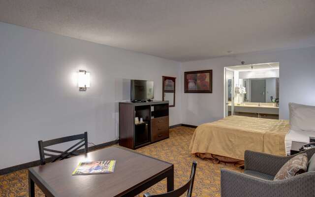 Howard Johnson by Wyndham Branson Theatre District