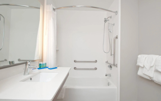 Holiday Inn Express Quantico - Stafford by IHG