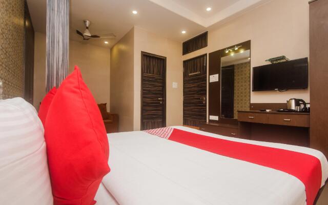 OYO 6371 Hotel Abrol